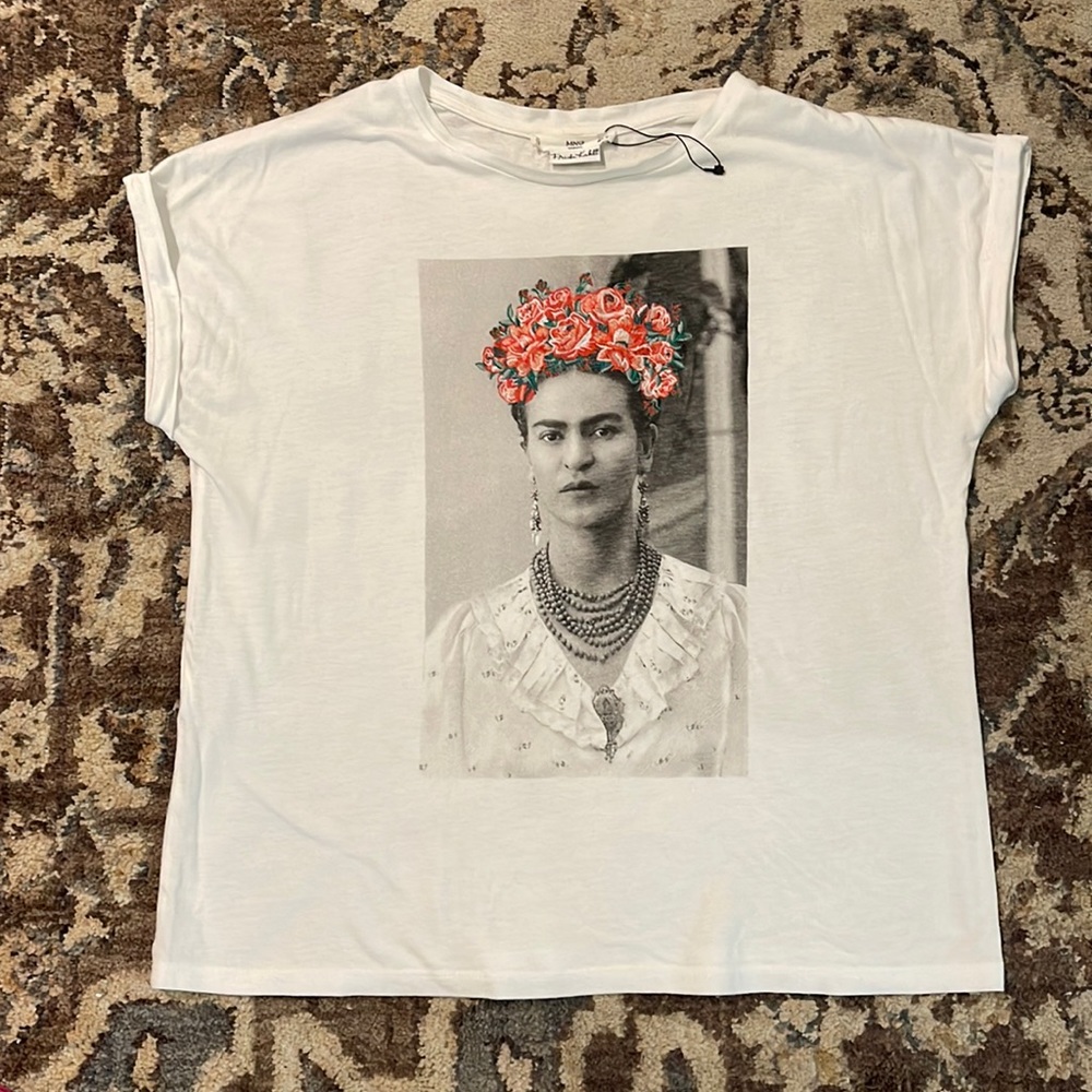 Mango Freida Kahlo t-shirt size Small